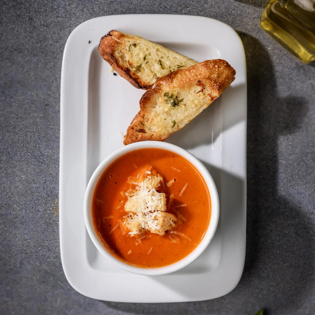 Tomato & Roasted Garlic Soup