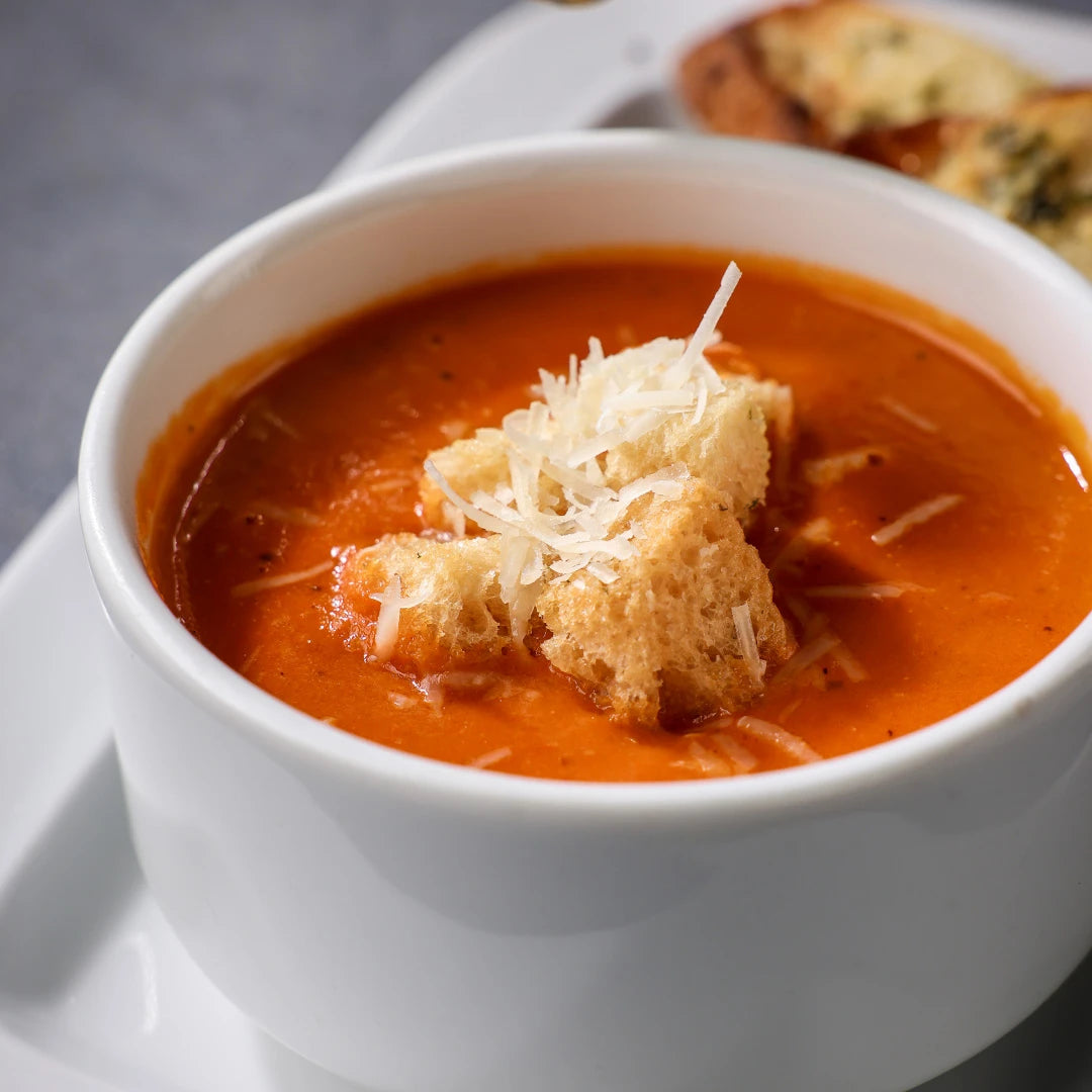 Tomato & Roasted Garlic Soup